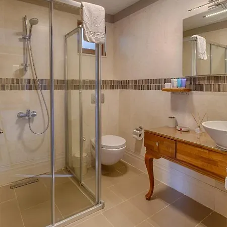 瑟利米耶酒店 3*